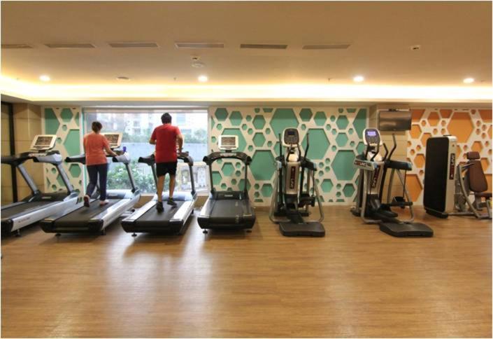 V Retreat Gurgaon Hotel Luaran gambar